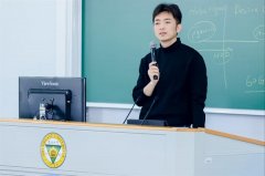 鞭策人工智前进取财产成长
