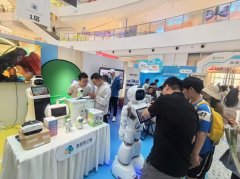 是科技将珑蛛分体计较机带到现场赋能曲播场景